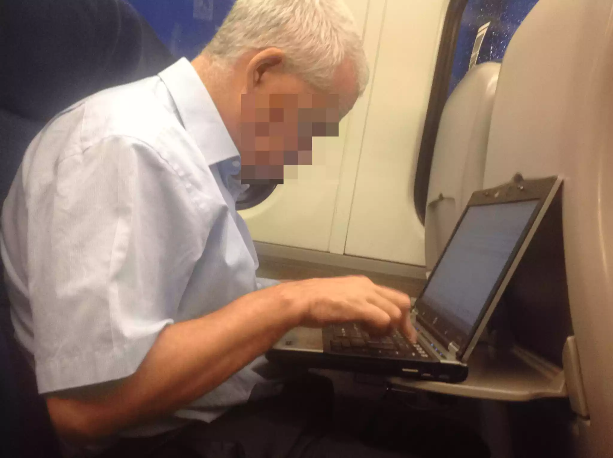 Read more about the article BOLESTI RAČUNALNE GENERACIJE